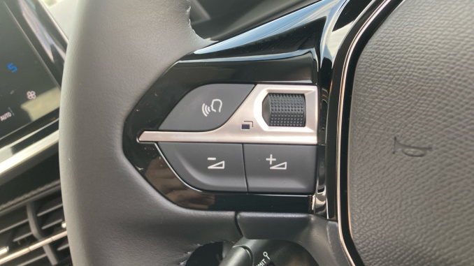 Peugeot 208 1.2 Hybrid 110 Allure 5dr e-DSC6 Petrol Hatchback - Image 22